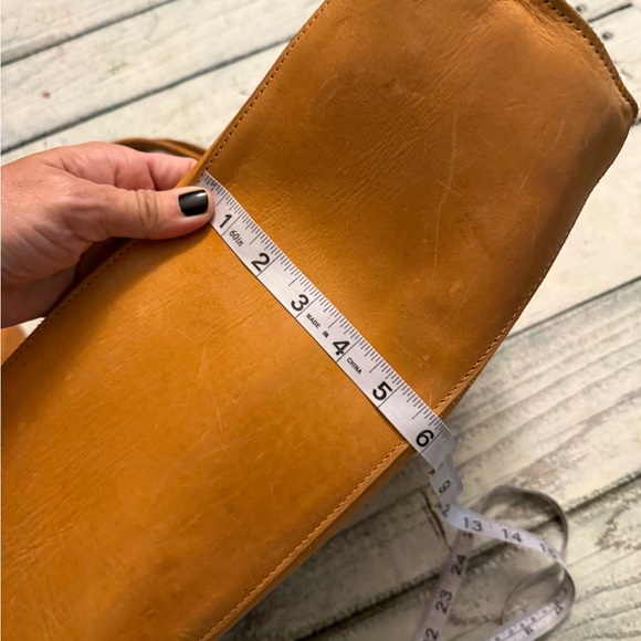 Tan light brown leather laptop purse book bag. - Picture 7 of 12